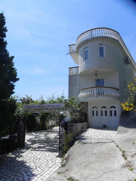 Apartments & Rooms Villa Anastasija Ulcinj Exterior foto